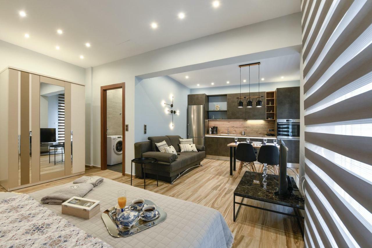 Adell Luxury Apartments カヴァラ エクステリア 写真