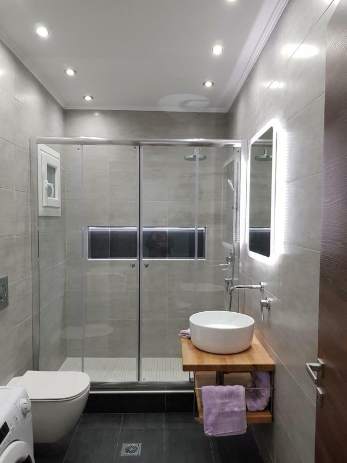 Adell Luxury Apartments カヴァラ エクステリア 写真